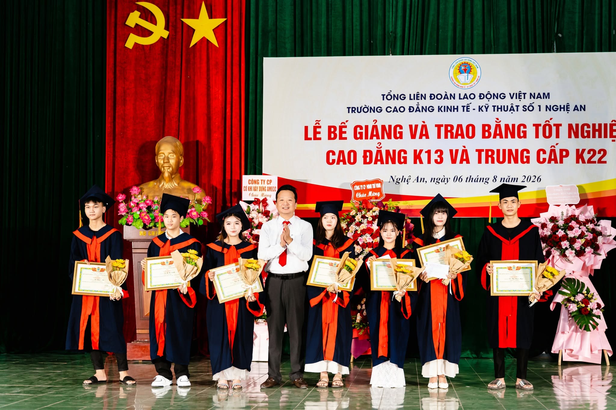 Trao thưởng