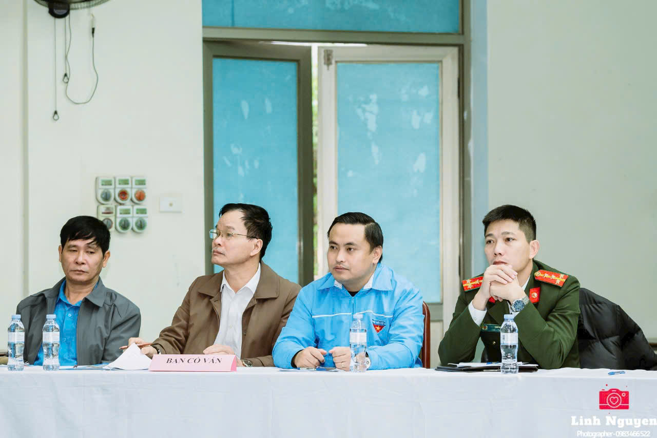 Ban cố vấn