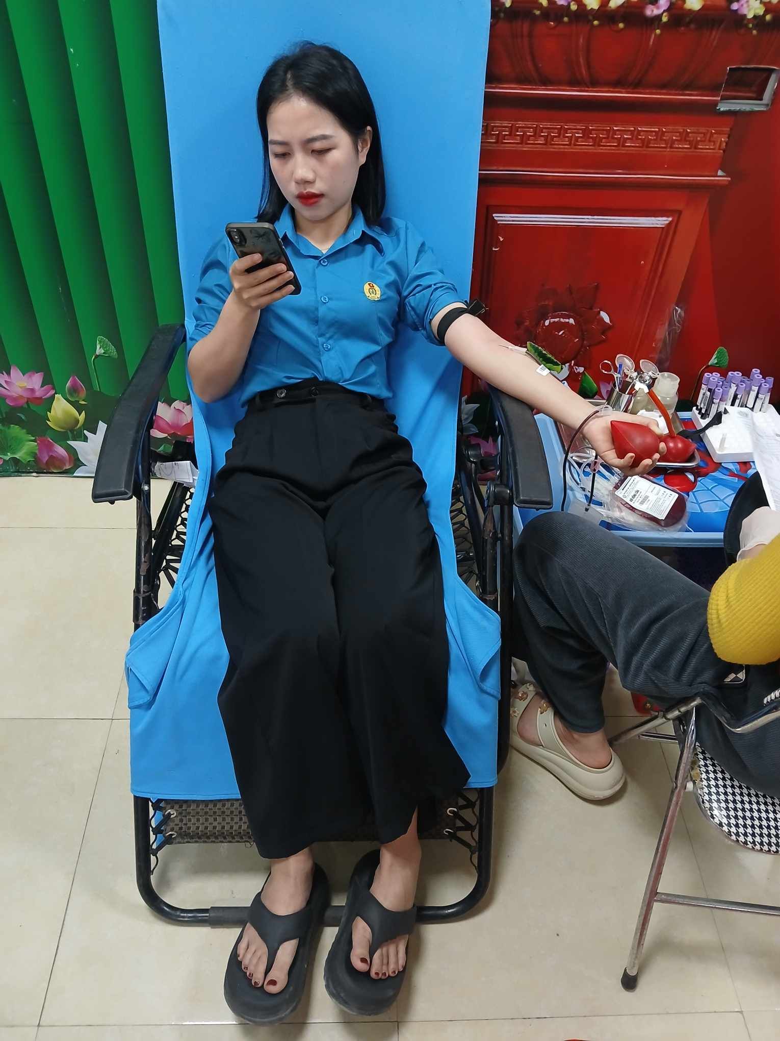 ĐVTN tham gia hiến máu